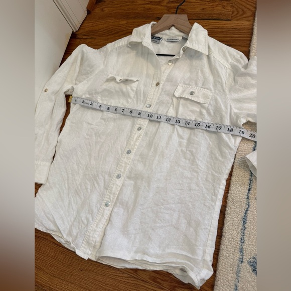 Richard Malcolm Irish Linen Long Sleeve Button Front Blouse Top size Medium - Picture 9 of 10